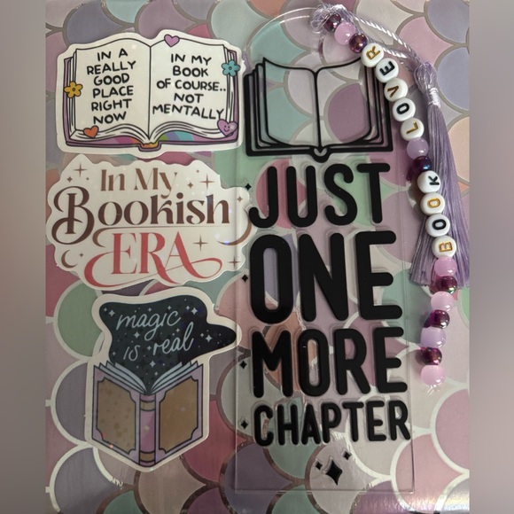 Book Lover Handcrafted Book Mark by me - Picture 1 of 2